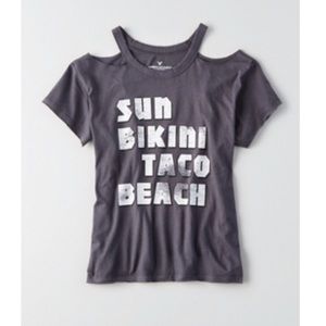 AE cutout shoulder tee